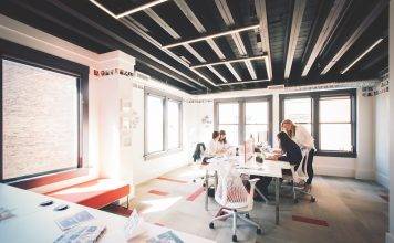 Flytographer Business Profile