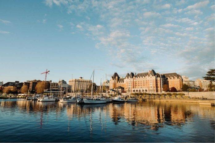 Victoria's Inner Harbour. Photo by Armon Arani on Unsplash