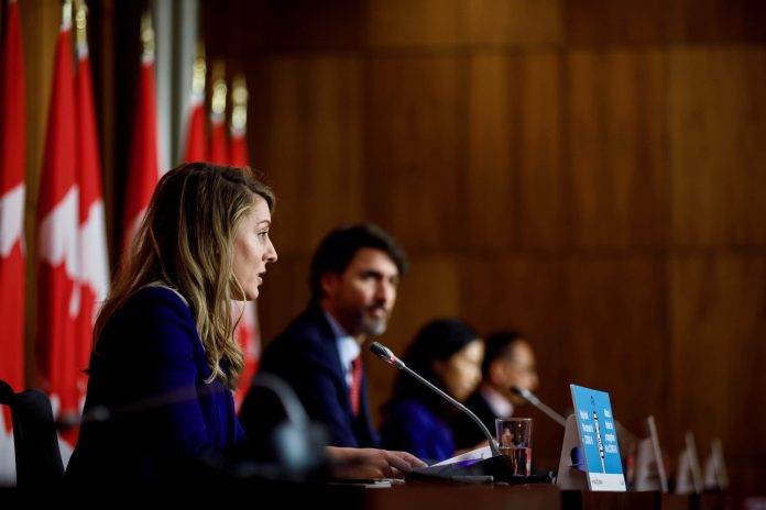 Ministre Joly (1) The Honourable Minister of Economic Development and Official Languages, Mélanie Joly.