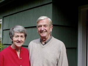 Photo of Geri and Peter Hinton.