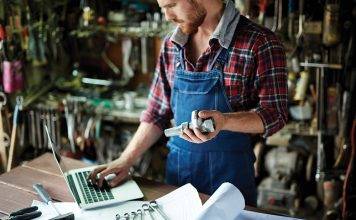 Image of mechanic working.