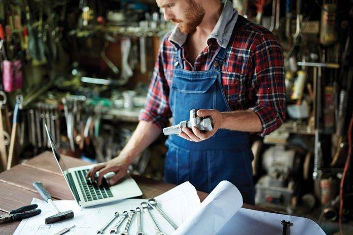 Image of mechanic working.