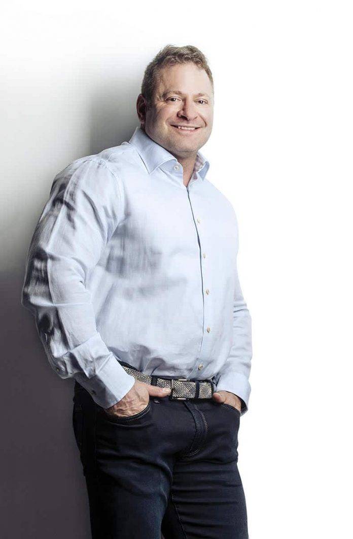 Photo of Dr Jaron Easterbrook