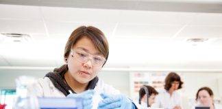 Science & Tech - Biology Students 9