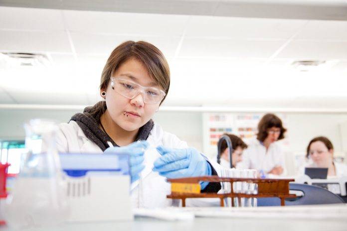 Science & Tech - Biology Students 9