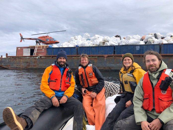 Outer Shores Expeditions The team of Outer Shores Expeditions