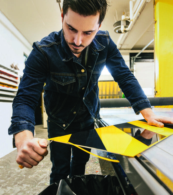 sign worker