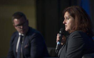 Susan Mowbray speaks at the 2022 VIEA Economic Summit. Image by Dirk Heydemann of HA Photography.