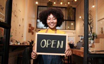 The Colourful Business Expo celebrates racialized, Indigenous and new immigrant SMEs Nov 26 at the Victoria Conference Centre.