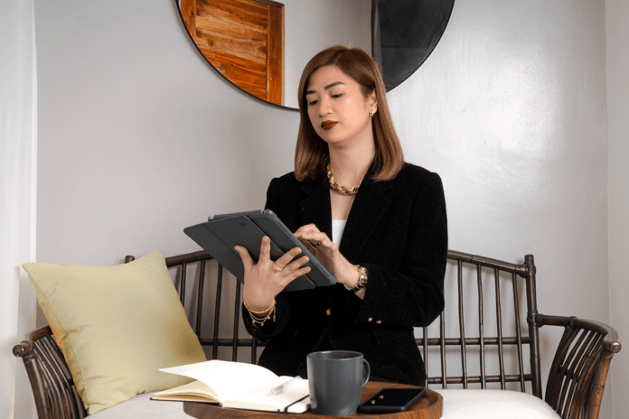 Elite global assistants boost productivity