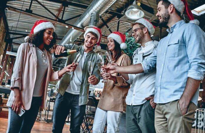 Workplace gift-giving etiquette tips