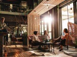 Meeting Trends Modern meeting with collaborative atmosphere