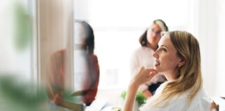 Group discussion and a leader who is listening